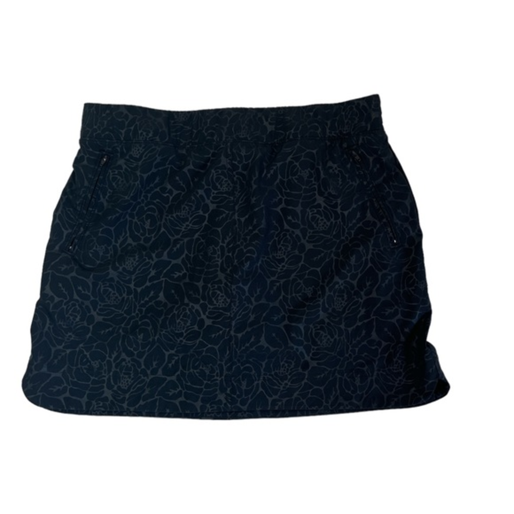 Orvis‎ skort size large